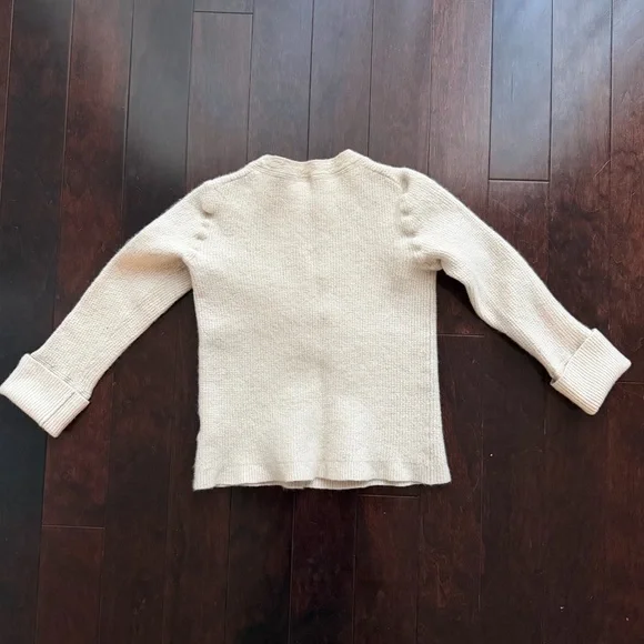 J. Crew Kids 100% Cashmere Henley Sweater Size Small Beige Long Sleeve Buttons - Picture 4 of 6